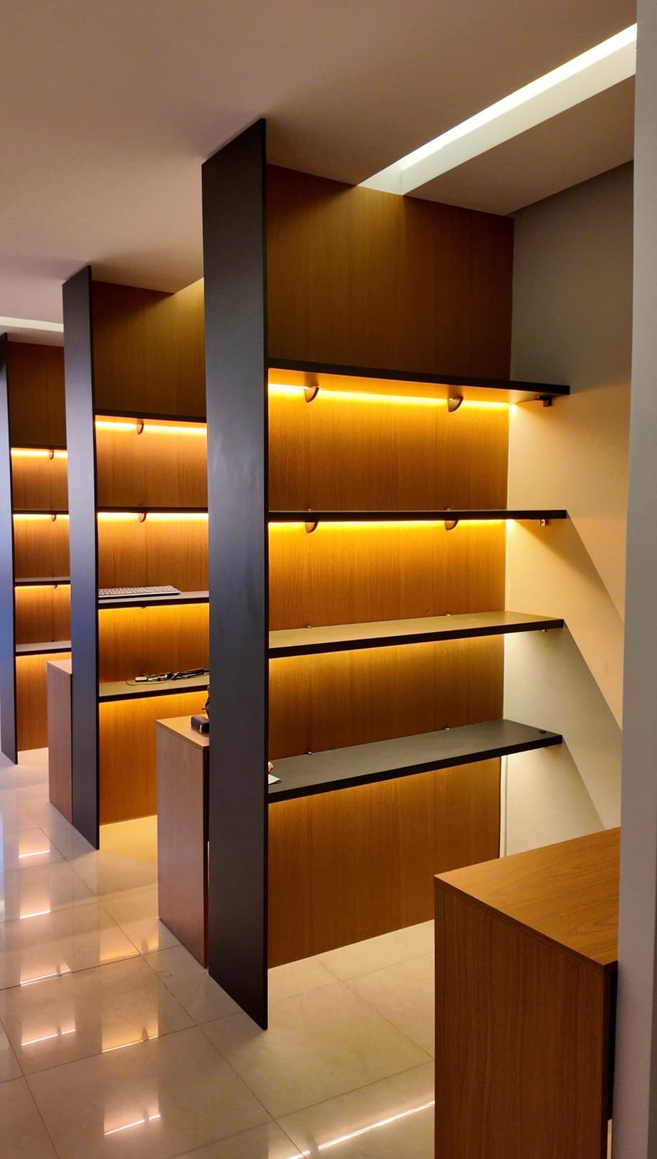Revestimento de parede PFB — ambiente residencial